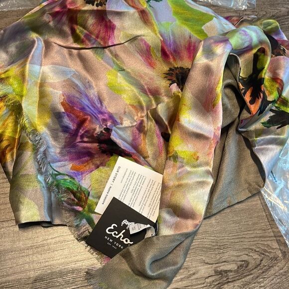 Echo Design Women's Digital Floral Double-Faced Silk Wrap Mist One Size - Picture 3 of 3